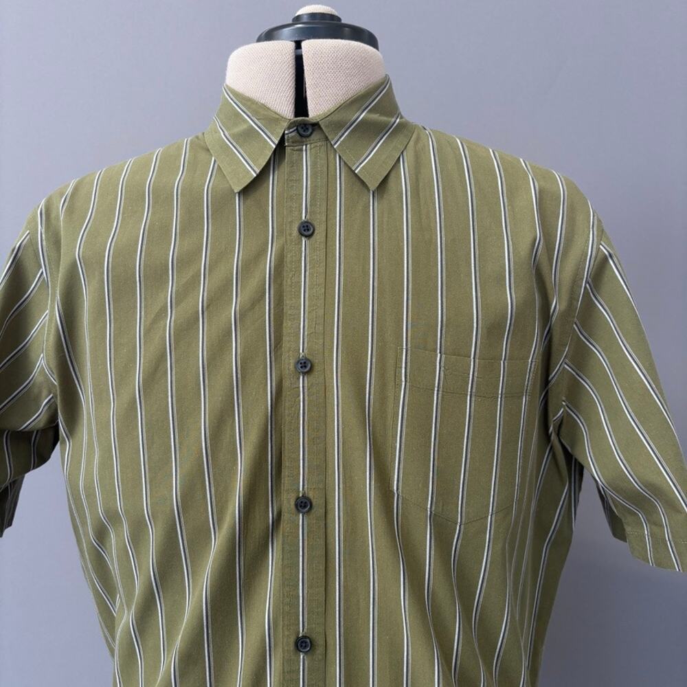 Mens Short Sleeve Button Front Shirt - Picture 2 of 7